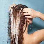 Olaplex, Nº.4 Bond Maintenance Shampoo - Bonus Size - الصورة 3